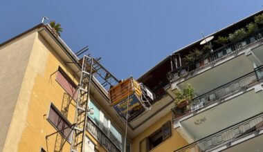 Napoli, cede l'impalcatura di un cantiere all'Arenella: ci sono tre vittime
