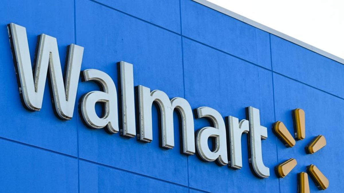 Michigan, uomo armato di coltello aggredisce i clienti di un supermercato: undici feriti, cinque sono gravi