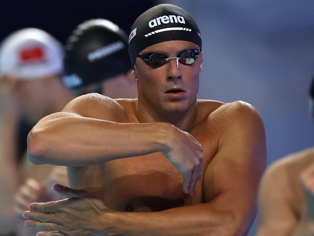 Nicolò Martinenghi in finale nei 100 rana ai Mondiali di Singapore: era stato squalificato, poi riammesso. Cosa è successo