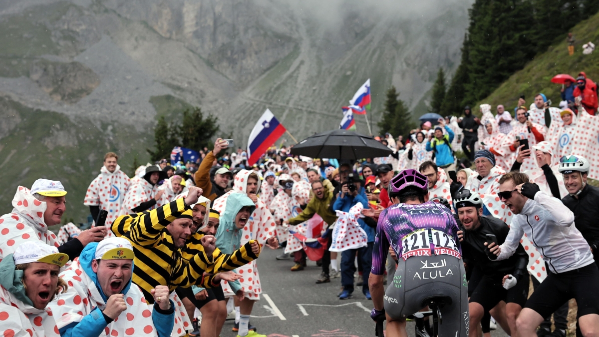Com'è che il ciclismo continua a far impazzire così tanti tifosi