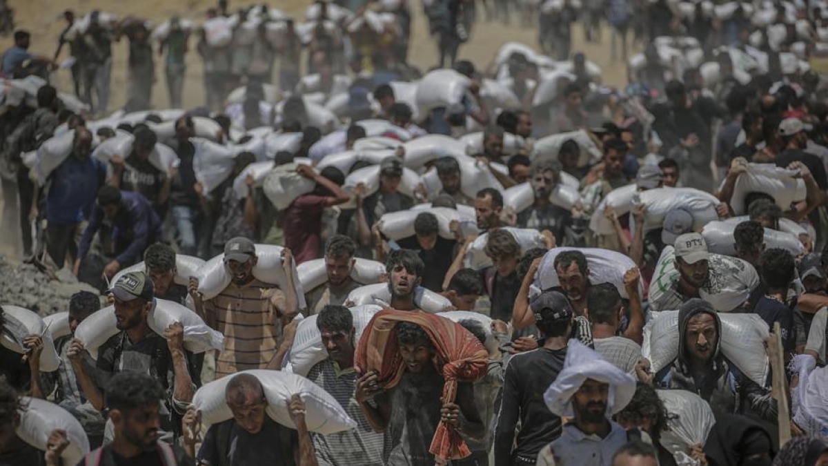 Israele - Hamas, la guerra a Gaza in diretta | Hamas: «Ieri quasi 100 persone uccise mentre cercavano aiuti a Gaza». Iran: «Visita dell'Aiea entro due settimane». Trump: «Nella Striscia c'è fame»