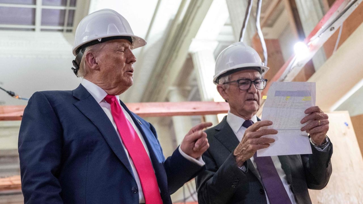 Dazi, il ricatto impossibile all’Europa: così Trump riuscirà a proteggere l’immenso debito Usa e il dollaro a nostre spese