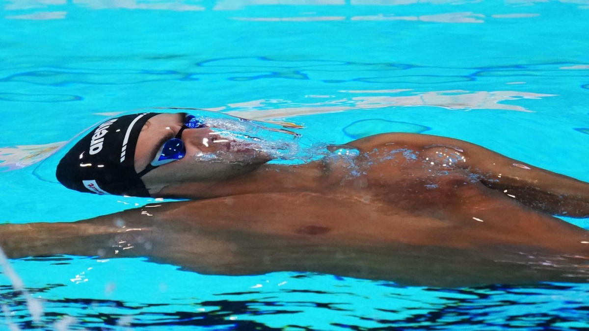 Thomas Ceccon medaglia di bronzo nei 50 farfalla ai Mondiali di Singapore
