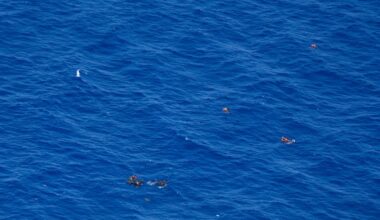Due bambini morti e un disperso al largo della Tunisia. Sea Watch: «Potevamo salvarli, la nostra nave bloccata dalle autorità italiane a Lampedusa»