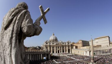 Le finanze del Vaticano, le «scelte difficili» di Bergoglio e l'eredità per Leone XIV: maxi deficit e punti oscuri