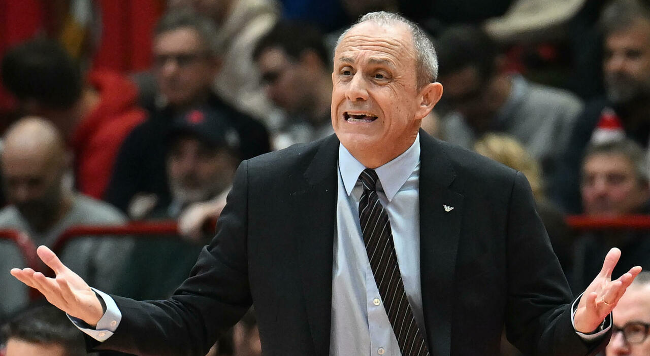 Basket, Trento batte Trapani e resta sola in testa. Brescia cade a Napoli, Milano a valanga su Varese