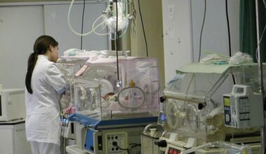 Bambino di 7 mesi morto in culla: tragedia a Campi Bisenzio 
