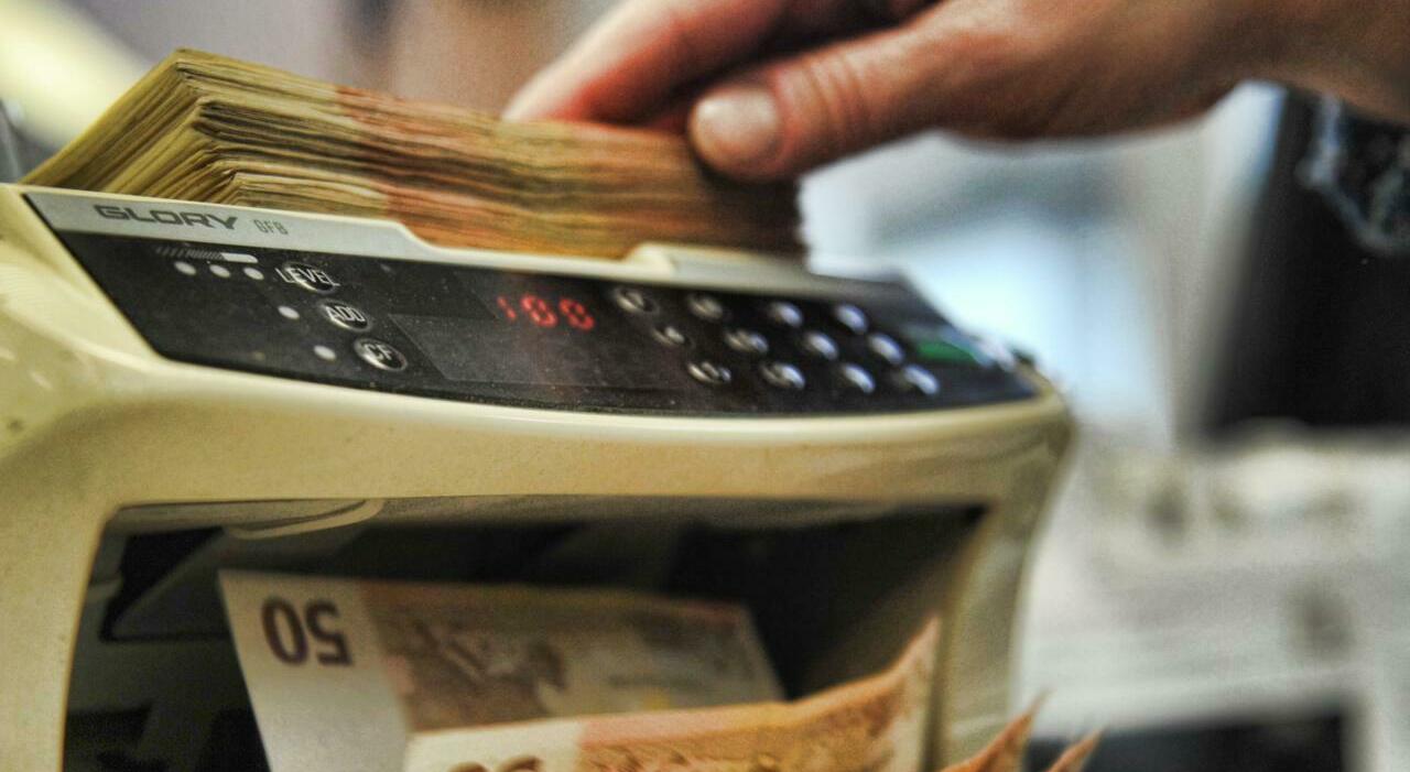 Conto corrente per tutti, cosa cambia per risparmiatori e banche? Dagli obblighi ai divieti, la guida