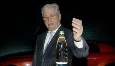 le origini, il nonno pittore e il padre illustratore, gli studi e i lavori iconoci