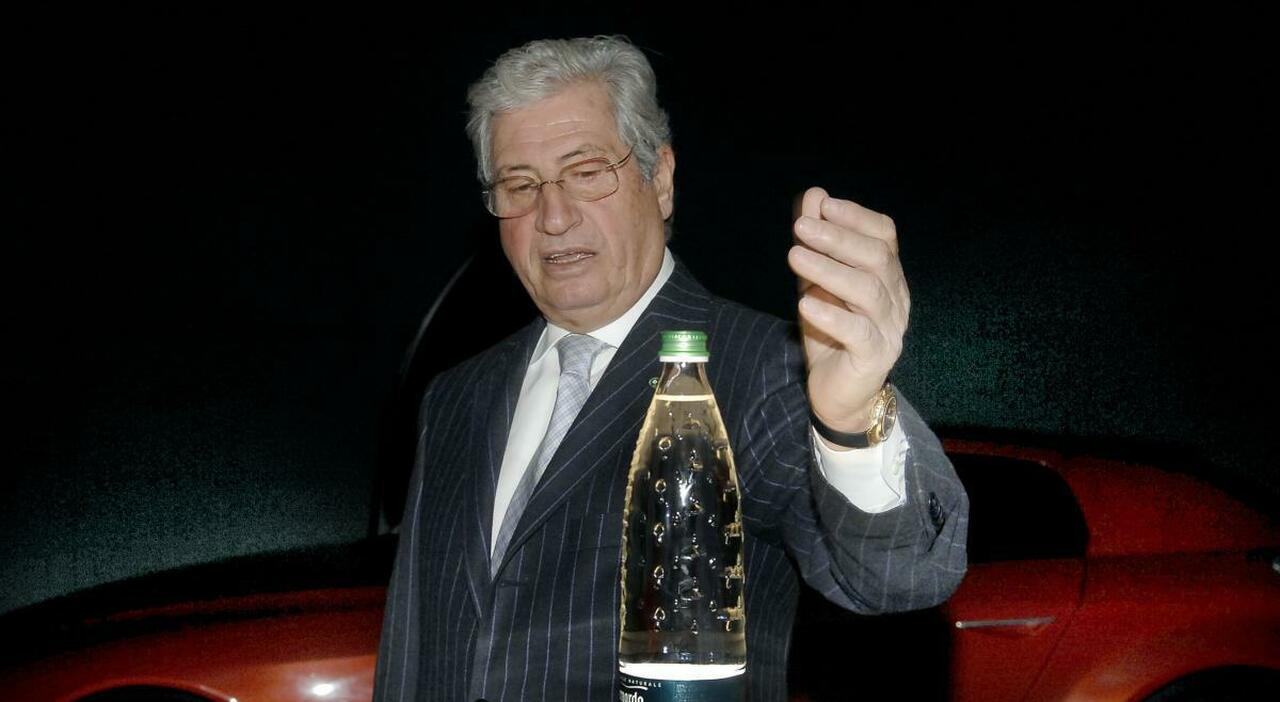 le origini, il nonno pittore e il padre illustratore, gli studi e i lavori iconoci