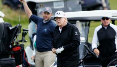 «L'Europa fermi i migranti o scomparirà». Oggi golf (e polemiche) in attesa di von der Leyen