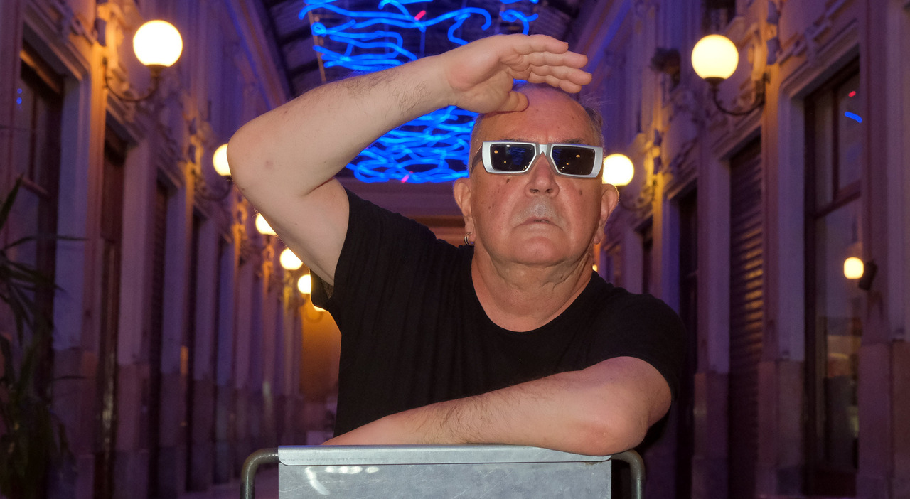 «Vamos a la playa è la mia pensione. Le radio mi ignorano, mi tengono fuori dai giochi»