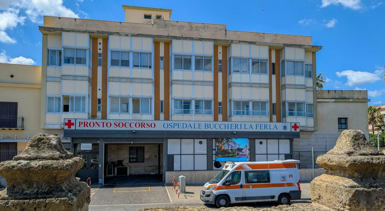 Bambina di 11 anni muore a Palermo, portata in ospedale con vestiti intrisi di benzina e segni sul collo