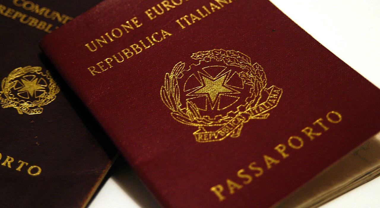 Passaporti, qual è il migliore per viaggiare? Il più potente è di Singapore, l