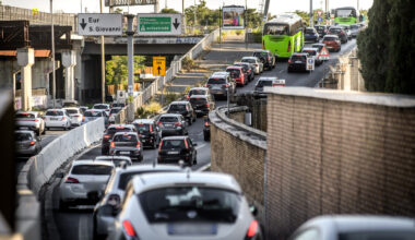 scatta l'esodo. Quando partire? Quali strade e orari da evitare? E quando ci sarà il rientro?