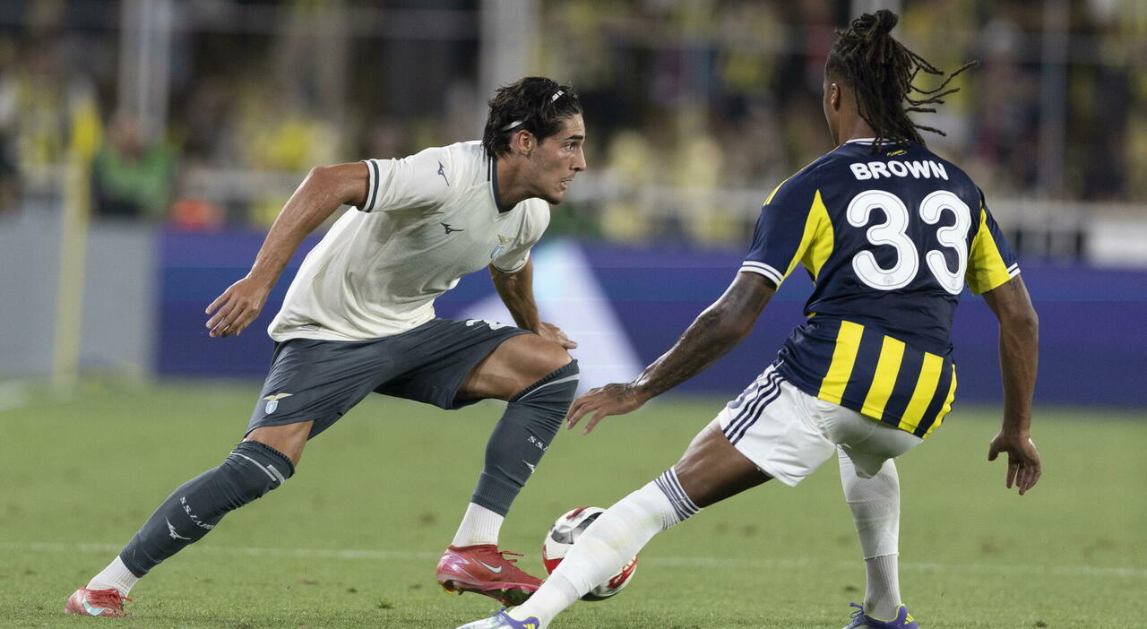 Fenerbahçe-Lazio 1-0, Mourinho batte Sarri. Errore di Guendouzi, si salvano solo Gila e Cataldi
