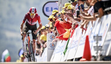 Tour de France 2025, Carlos Rodriguez si ritira per la frattura del bacino