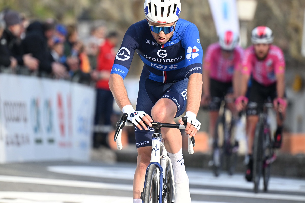 Tour de France 2025, Cyril Barthe si ritira per una commozione cerebrale
