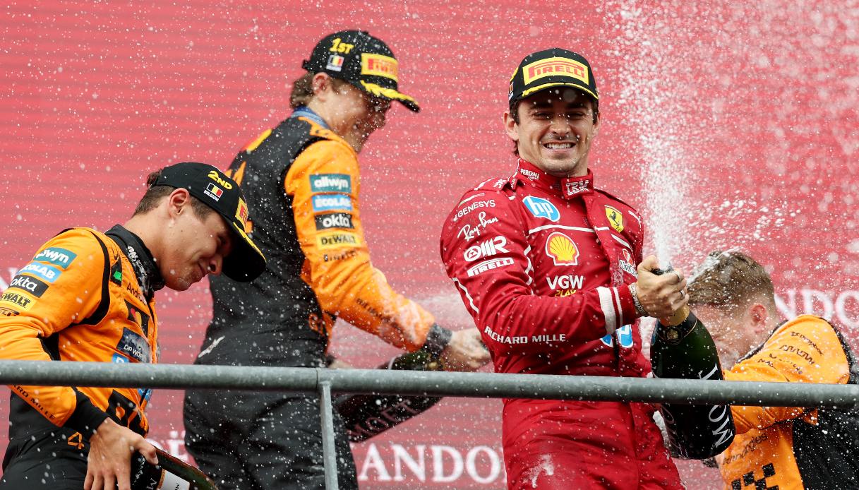F1 GP Belgio, gli aggiornamenti Ferrari non bastano, trionfo McLaren: le pagelle