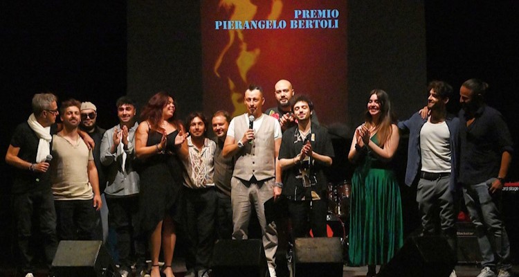 Premio Pierangelo Bertoli 2025: i nomi degli otto finalisti