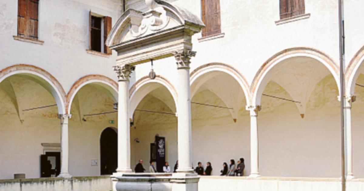Restauro per tre busti illustri