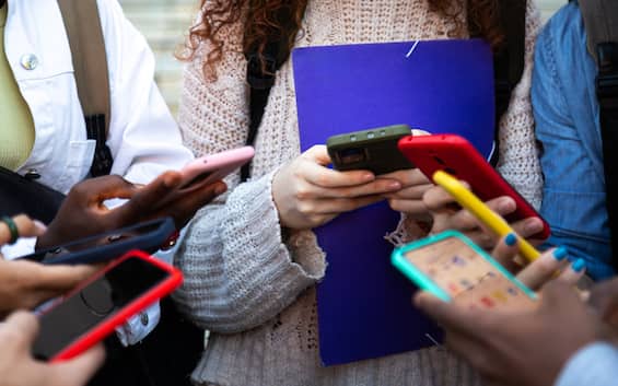Salute mentale, gli effetti dei social network più usati sugli adolescenti americani