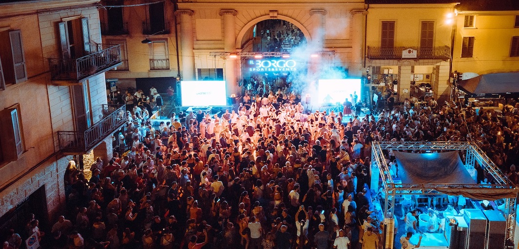 Castelleone. Weekend di festa con l'Happy Beach, ma c'è chi si lamenta per gli eventi in piazza