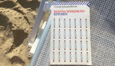5 libri per conoscere Banana Yoshimoto, la scrittrice che salva la giovinezza dall'ansia di non farcela