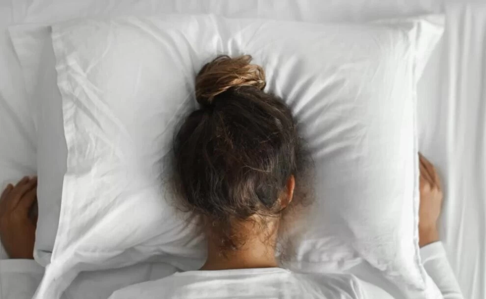 Basta contare le pecore, per combattere l’insonnia prova yoga, tai chi e jogging