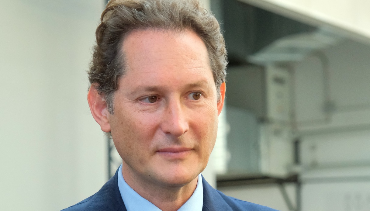 Iveco in vendita, Elkann verso l'accordo con l'indiana Tata Motors