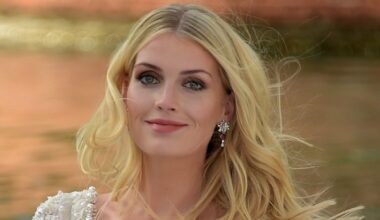 Kitty Spencer in Italia con la figlia Athena, l'adorabile look matchy