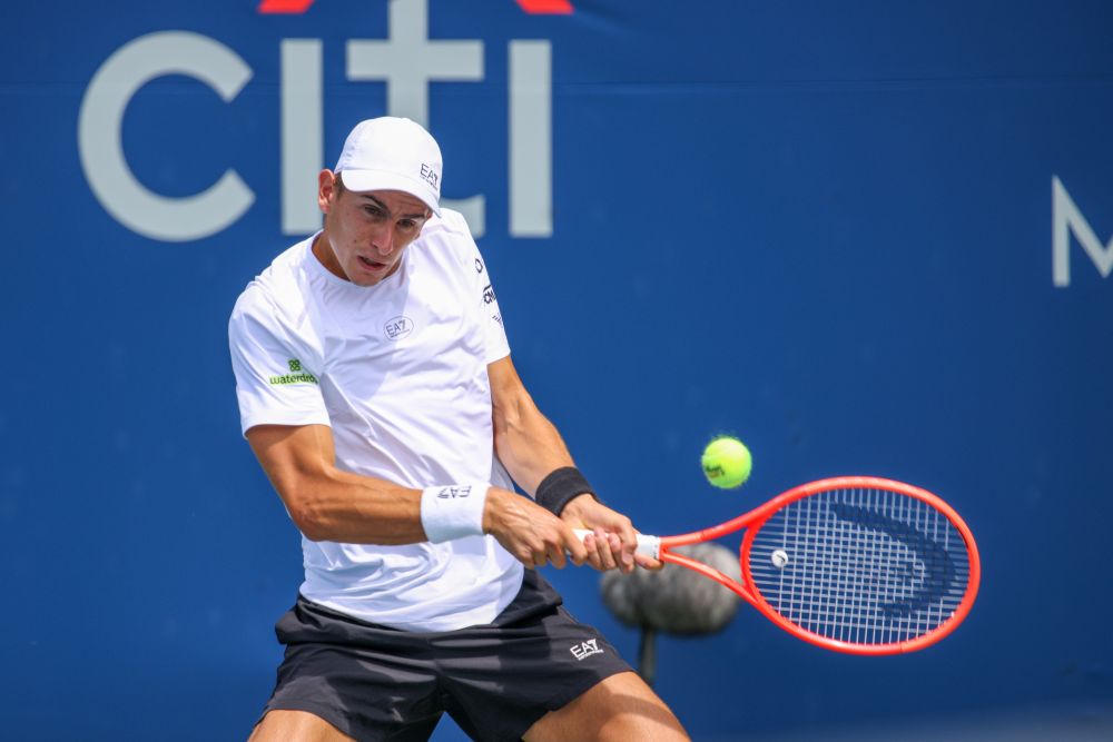 ATP Washington 2025, Matteo Arnaldi piega Lorenzo Sonego e approda agli ottavi