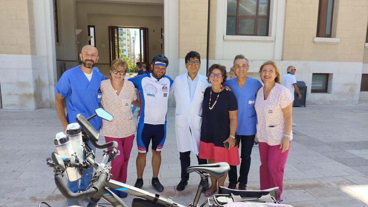 Da Torino al Policlinico di Bari in bici per far conoscere la malattia di Kennedy
