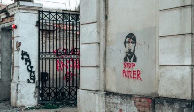 Non parlateci solo di Bibbiano, ma anche di Putin e di vaccini