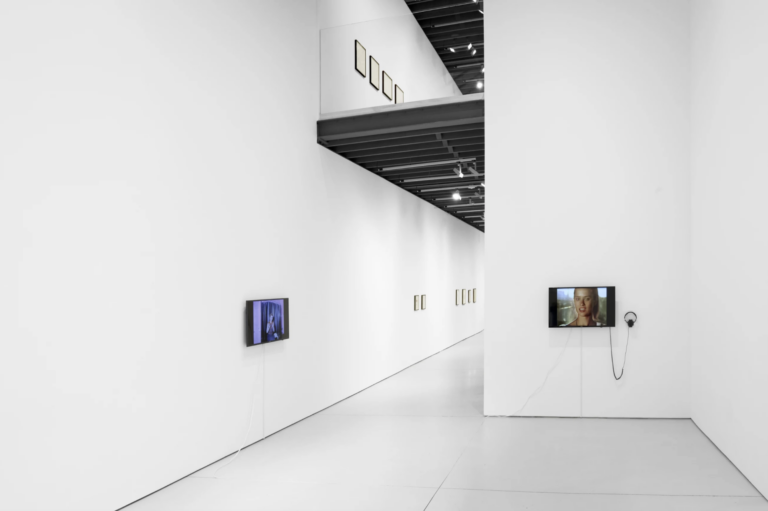 Andy Warhol: Fashion, a cura di Vincent Fremont. Courtesy Anton Kern Gallery 
