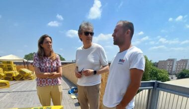 Sopralluogo al cantiere per la nuova palestra del Pesenti di Cascina: "I lavori avanzano spediti" 