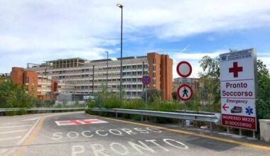 Bari, scontro tra auto e pulmino: morta donna incinta. Grave bimbo di 9 anni
