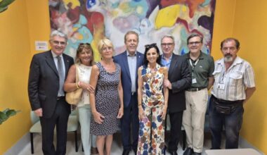Sala d’attesa all’Istituto dei Tumori inaugurata con Salute Donna, i ragazzi di Brera e Aicit Magenta