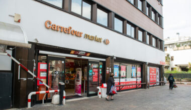 La fuga di Carrefour da Roma. Cosa succede nei supermercati e cosa ne sarà dei lavoratori - RomaToday