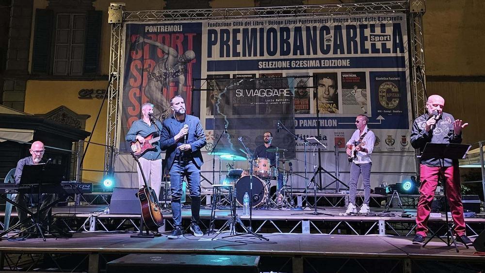 Castè Live omaggia Battisti ’Sì, viaggiare’ anima il borgo. E tiene a battesimo la rassegna