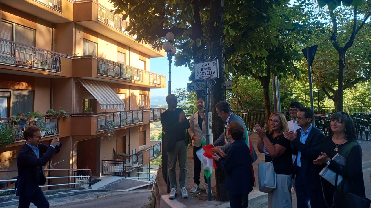 Una strada intitolata al compianto scultore Ermete Iacovella nella sua Guardaigrele [FOTO]