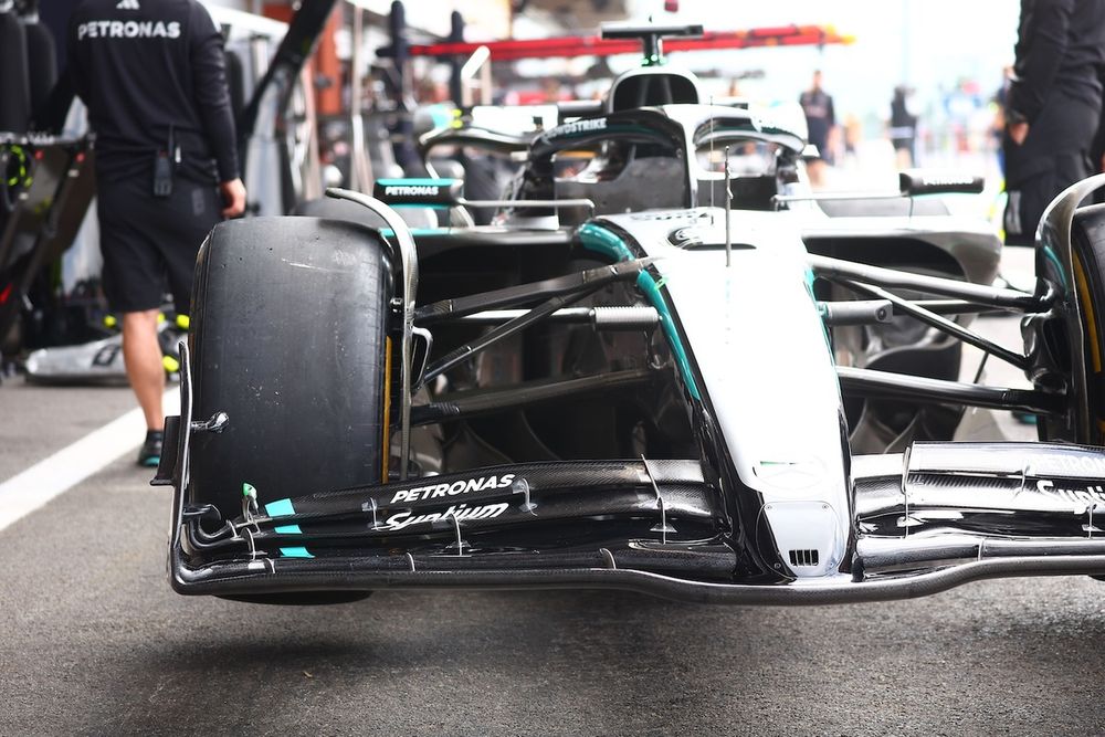 Mercedes W16: ecco la nuova ala anteriore portata a Spa