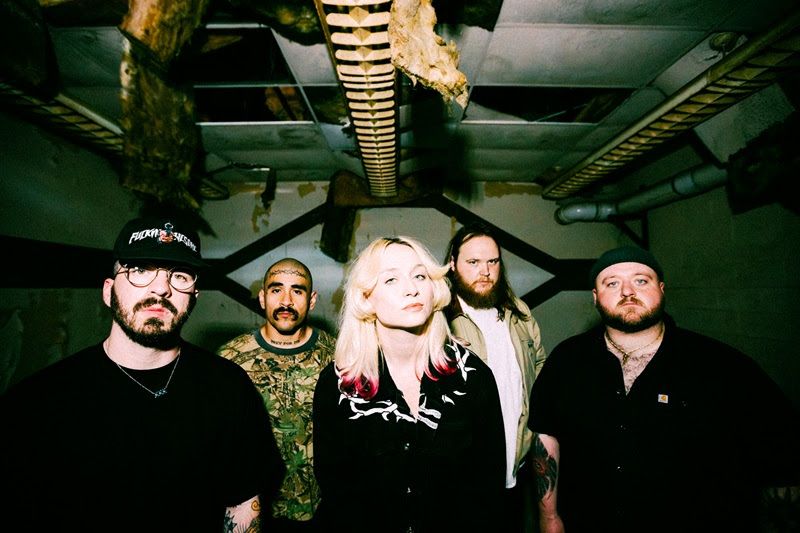 in arrivo il nuovo album "Flesh Stays Together"