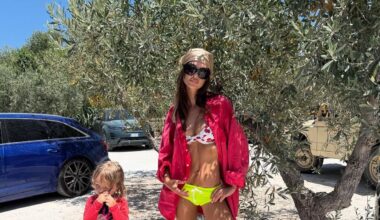 Emily Ratajkowski in vacanza in Puglia: bikini, pesce crudo e slow life tra gli ulivi