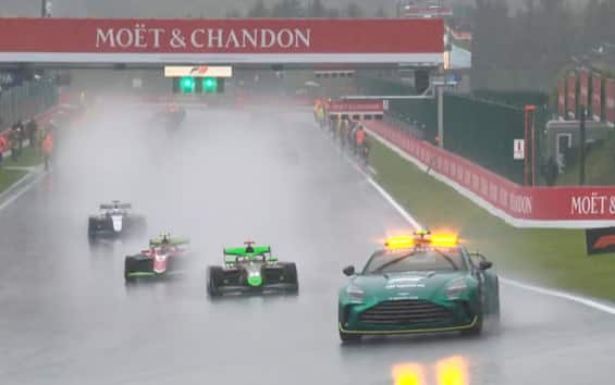 F3, GP Belgio: pioggia Spa, Feature Race prima ritardata e poi definitivamente interrotta