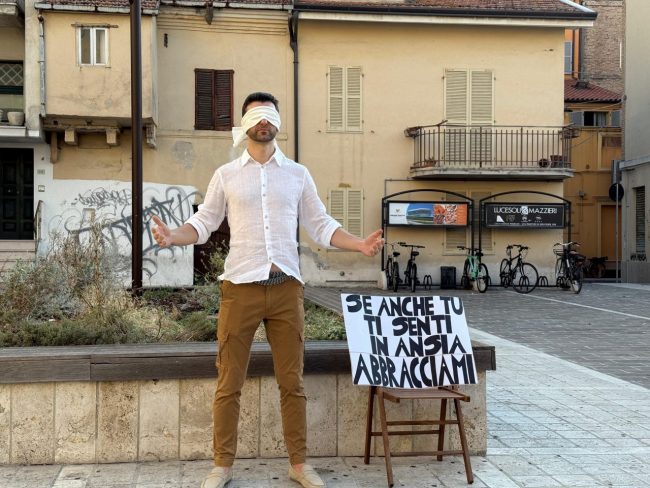 flash-mob-malamente-civitanova-9-650x488