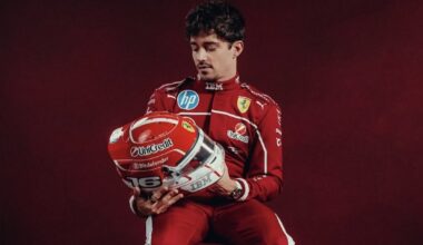 le foto del nuovo casco di Charles Leclerc, un omaggio ai suoi cari