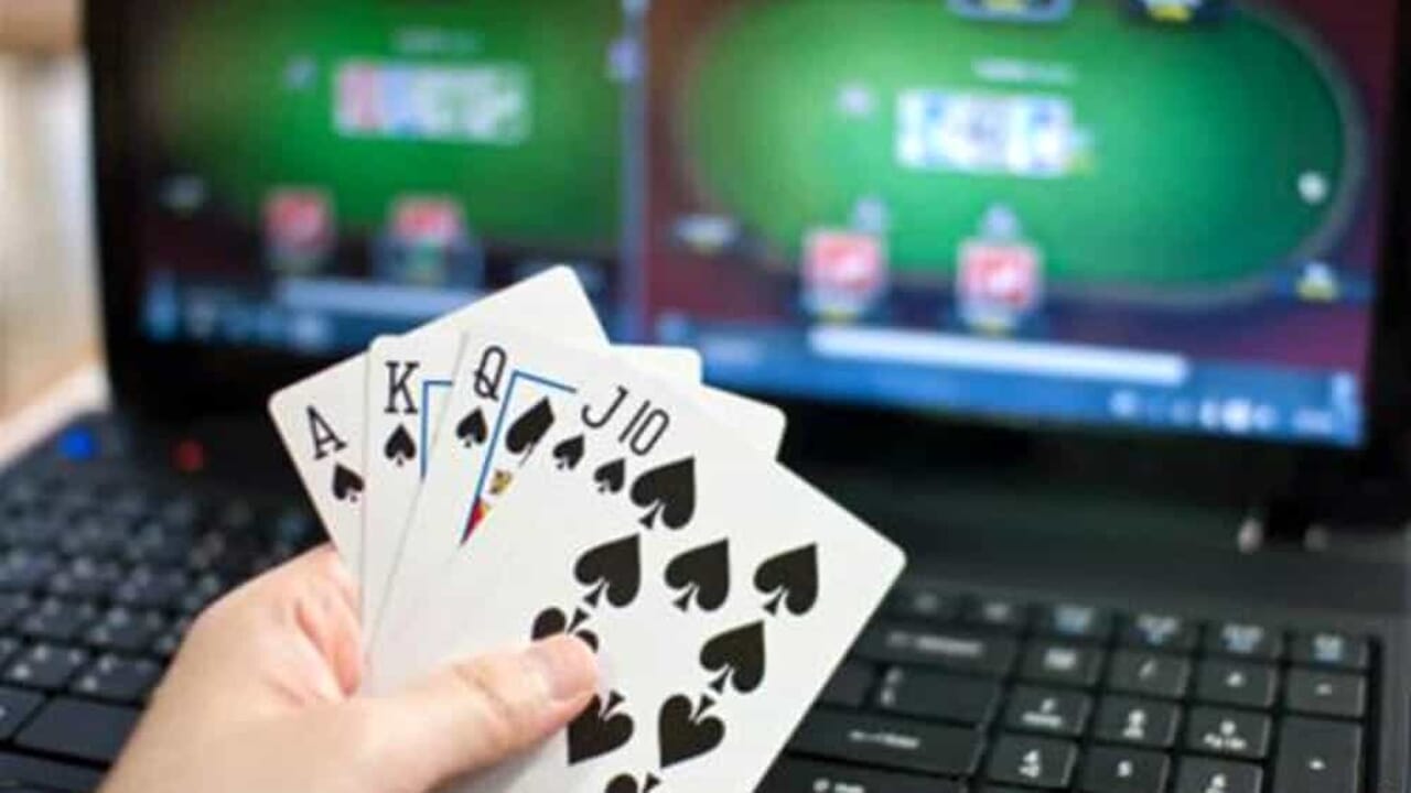 Gioco d'azzardo in Toscana, cresce l'allarme tra i giovani: "Pochi controlli e l'online non aiuta" - FirenzeToday