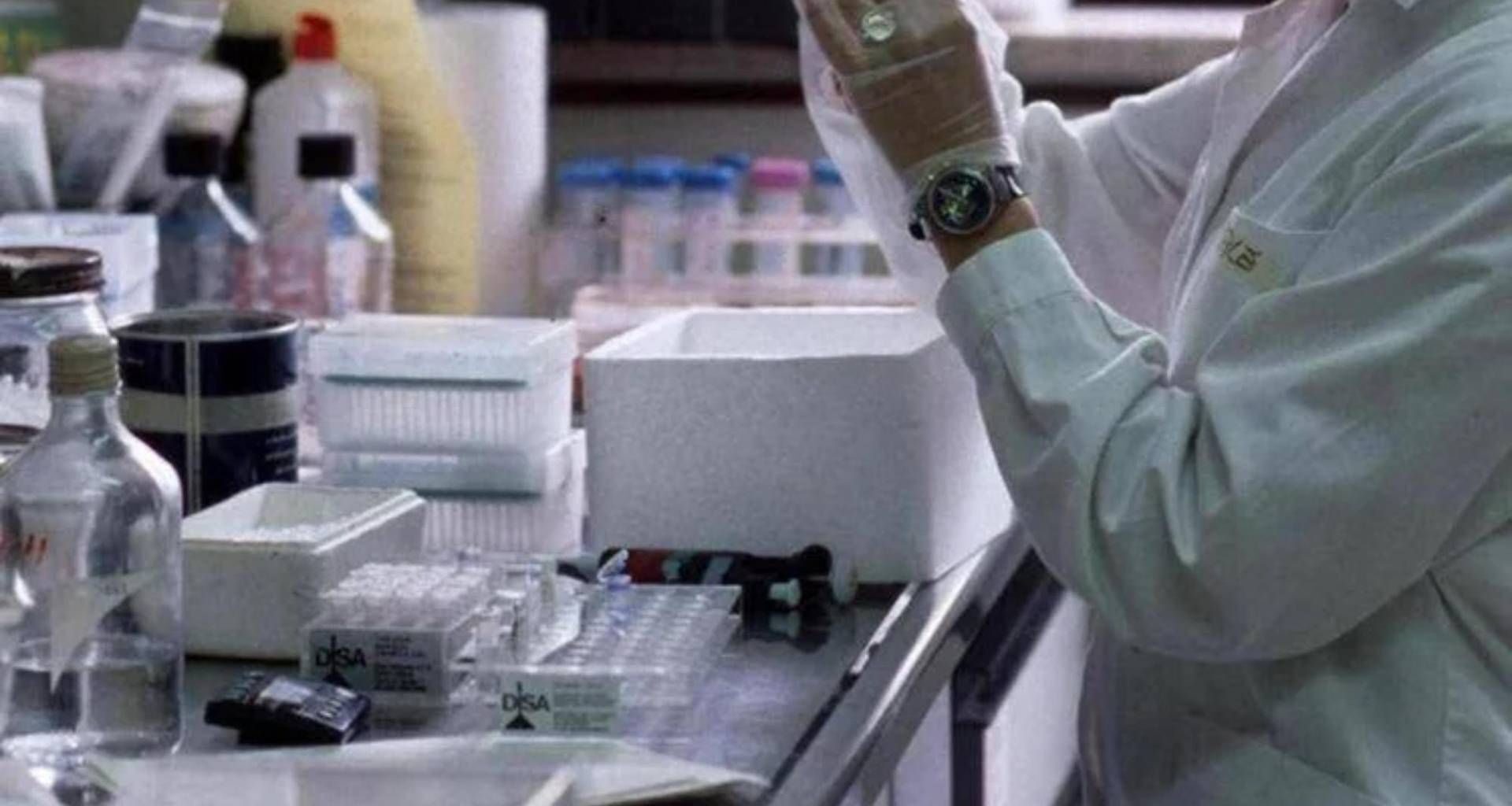 Tumori, in Sardegna oltre 10mila casi l'anno, esperti: "Vaccini fondamentali in fragili"