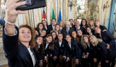 Italia femminile di calcio incontra Mattarella al Quirinale dopo Europei 2025 | Sky Sport